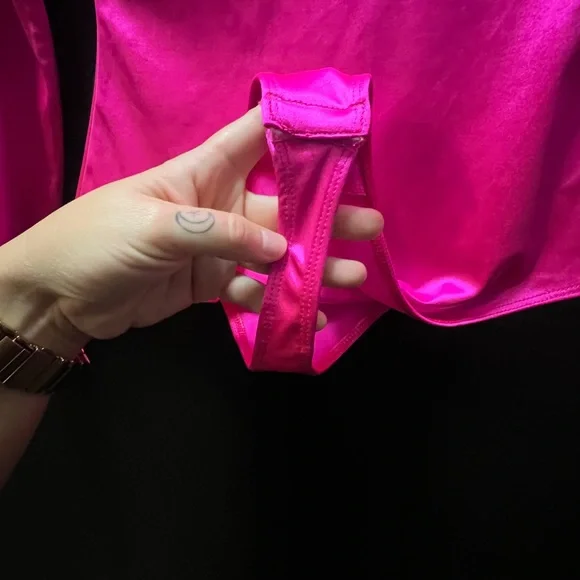 NWT! GORGEOUS! 50% Off Limited Time Only! Gianni Bini Stretch Satin Bodysuit - Picture 6 of 8